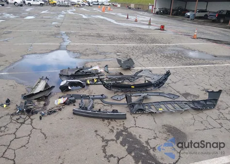 2025 Rivian R1S Ascend Tri Motor Max Pack/Premium Tri Motor Max Pack z USA, uszkodzony, nr VIN 7PDSGCBP3SN058151